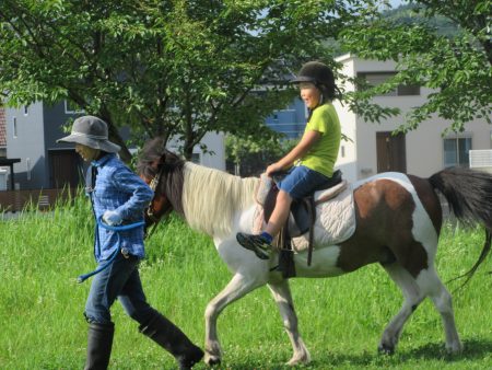 ポテトで引き馬中